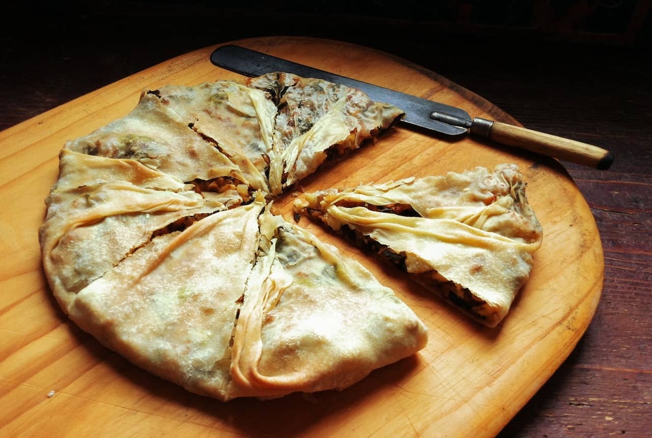 Spinach & feta filo pie (Spanakopita) My Greek Dish