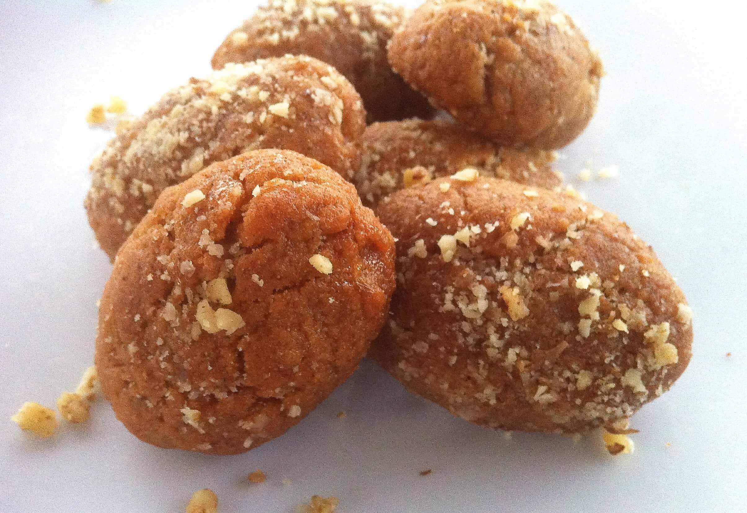 Melomakarona recipe (Greek Christmas Honey Cookies) My Greek Dish