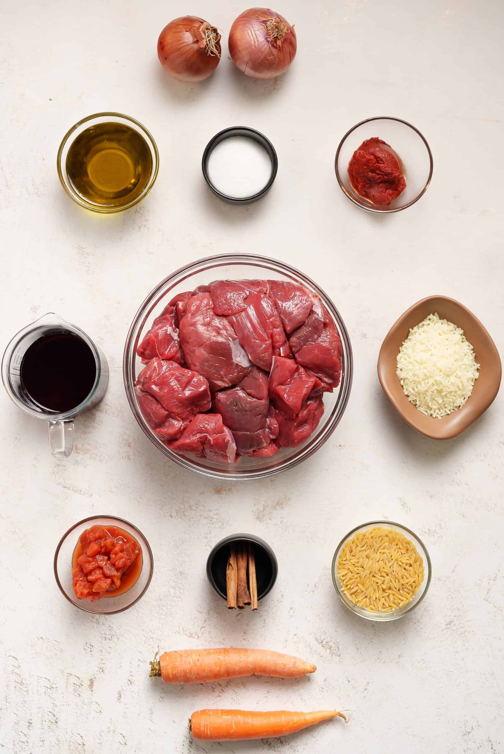 Giouvetsi ingredients (Greek Beef stew with Orzo pasta)