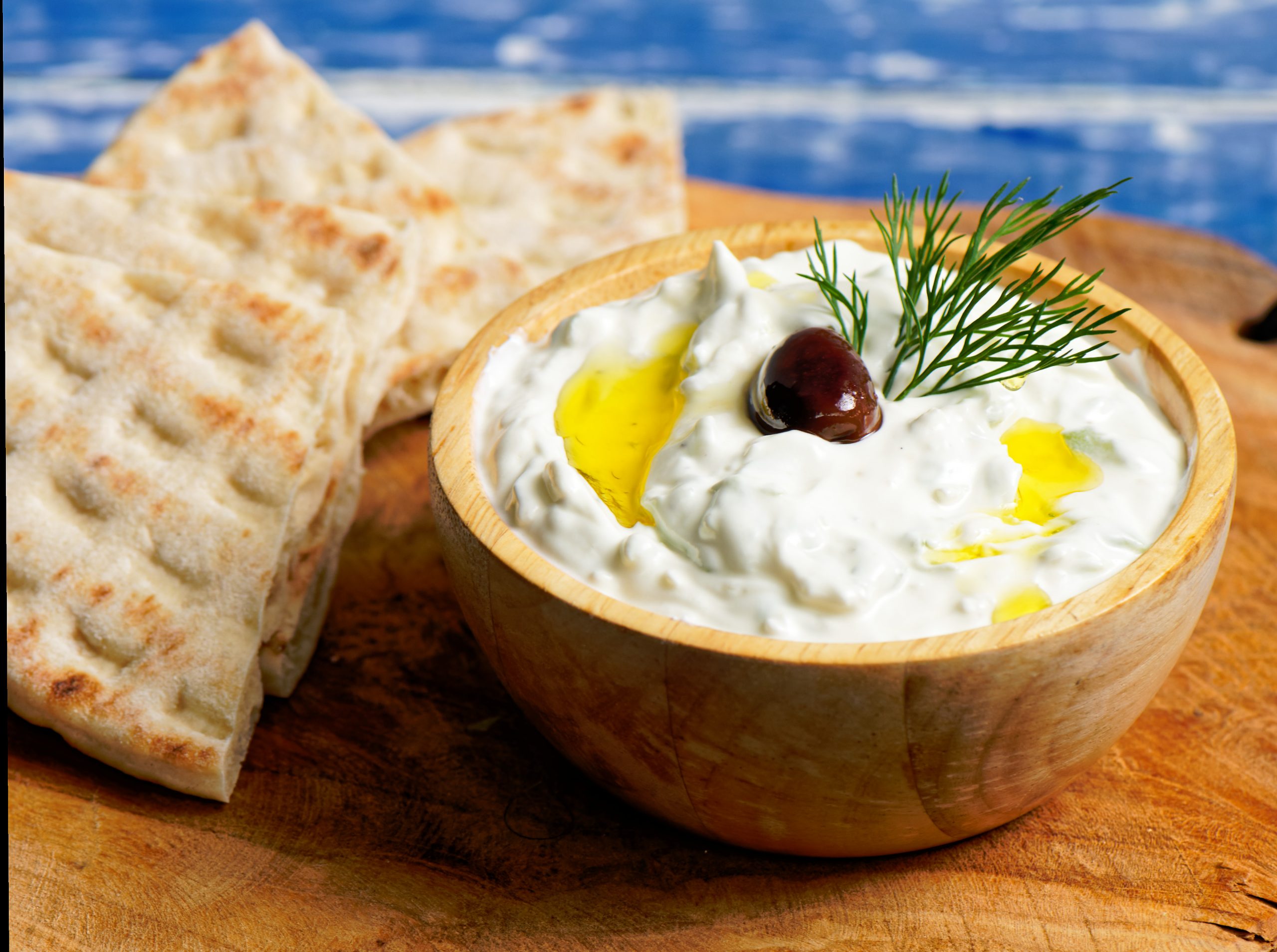 Authentic Tzatziki sauce (Greek Yogurt, Cucumber Dip)