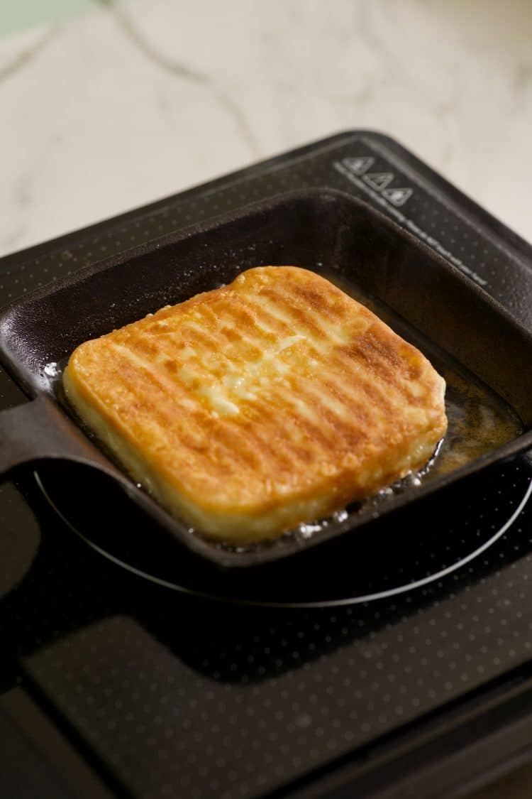 Saganaki recipe (Pan-seared Greek cheese appetizer)