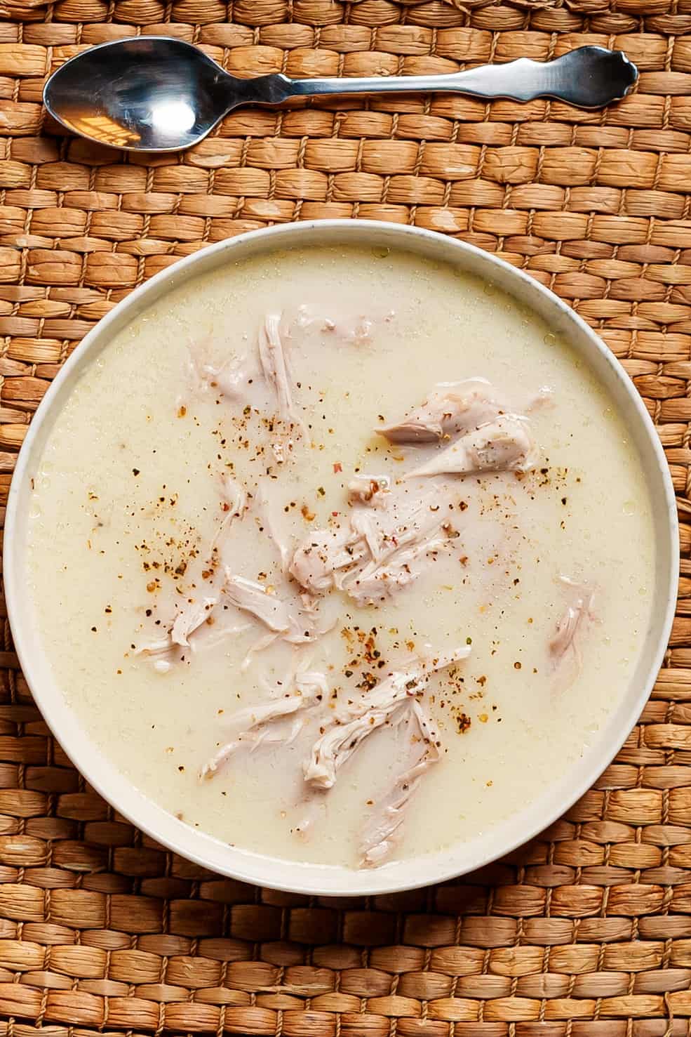 Greek lemon Chicken Soup (Kotosoupa Avgolemono)