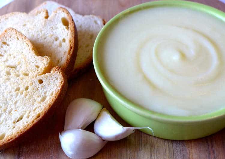 Greek Skordalia recipe (Potato and Garlic dip)