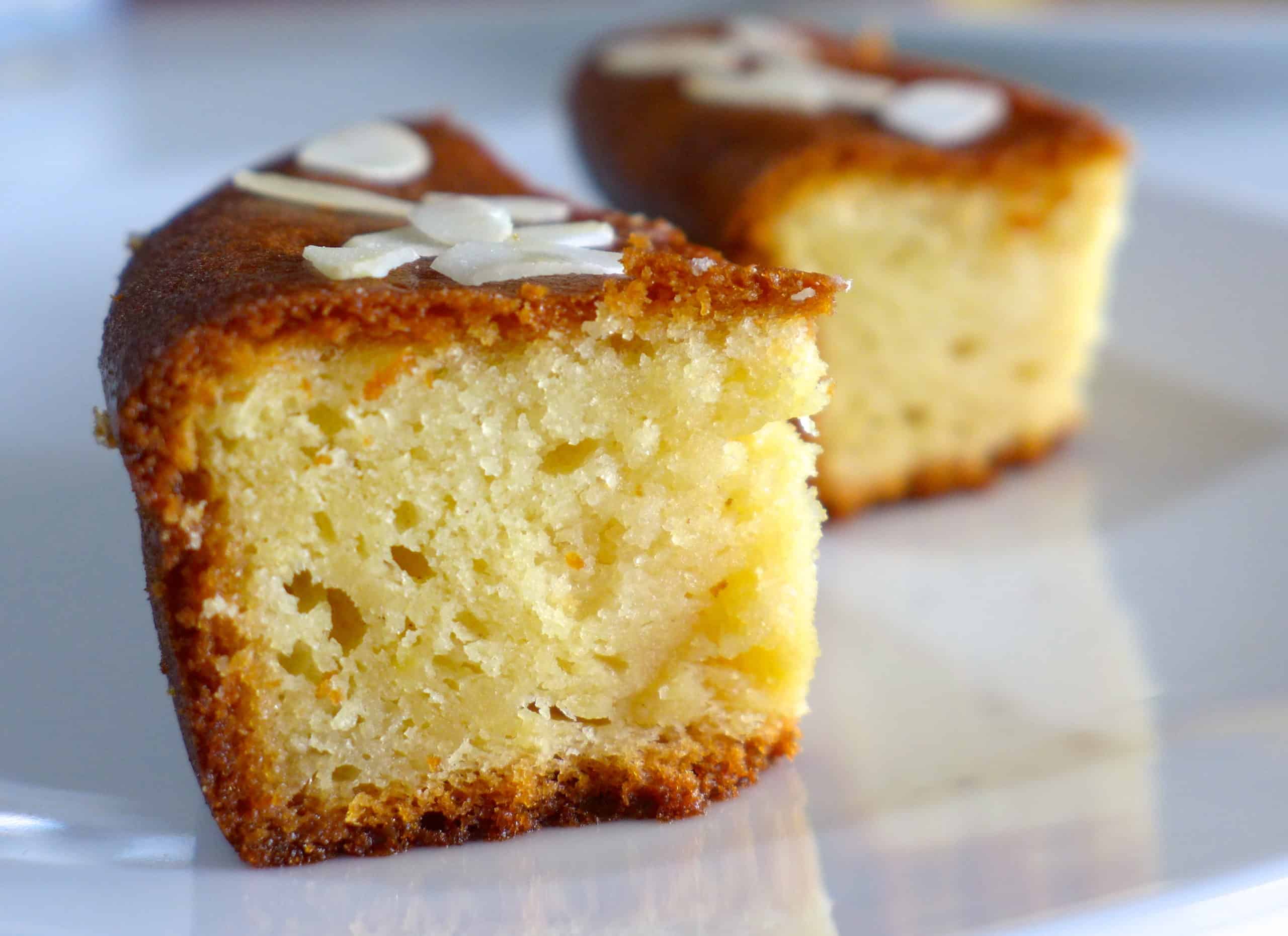 Greek Yogurt cake with syrup (Yiaourtopita)