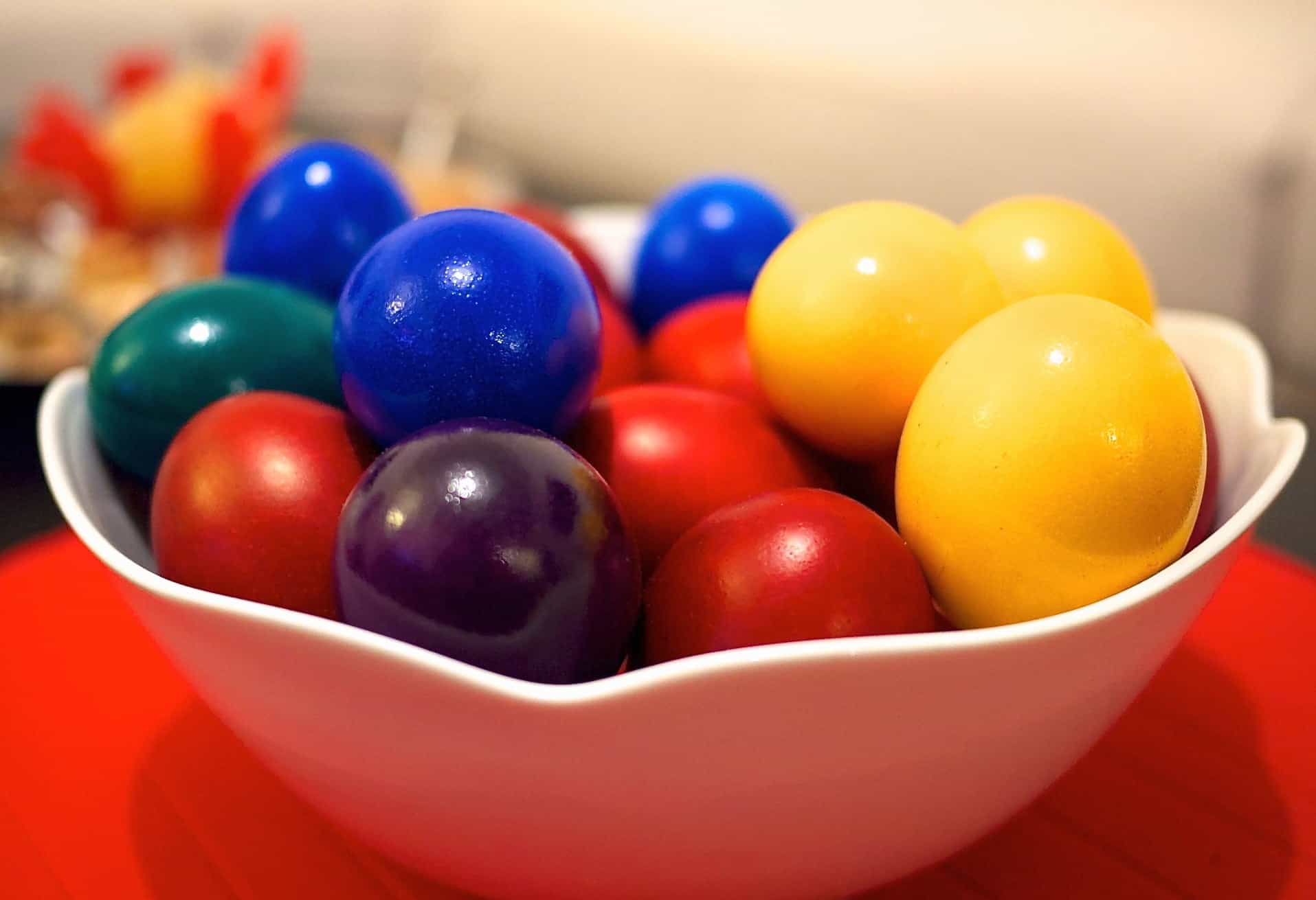 Dyed Greek Easter Eggs recipe - My Greek Dish