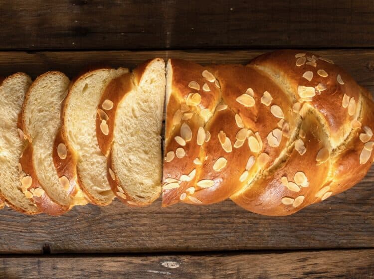 Tsoureki recipe (Traditional Greek Easter bread)