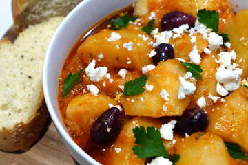 Greek Potato stew recipe (Patates yahni)