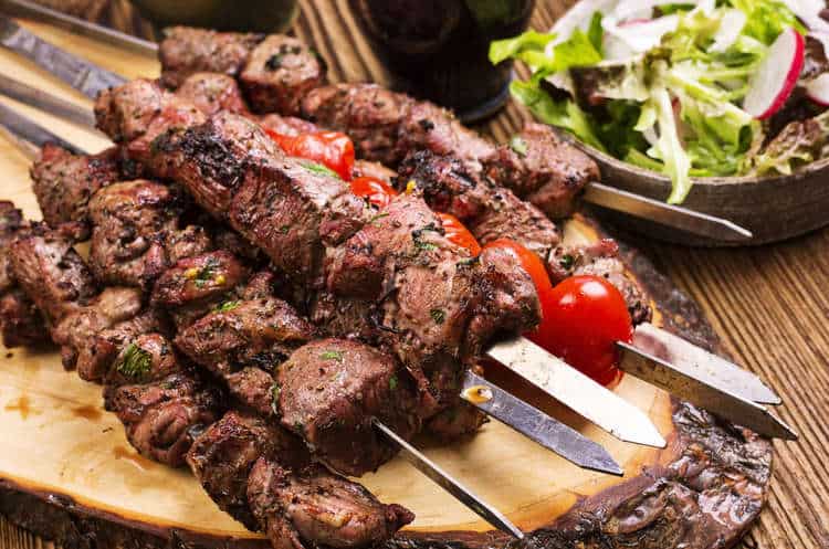 Marinated Greek Lamb Souvlaki recipe (Skewers) and Tzatziki / Lamb Kebab