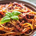 Makaronia me Kima recipe (Greek style spaghetti in meat sauce)