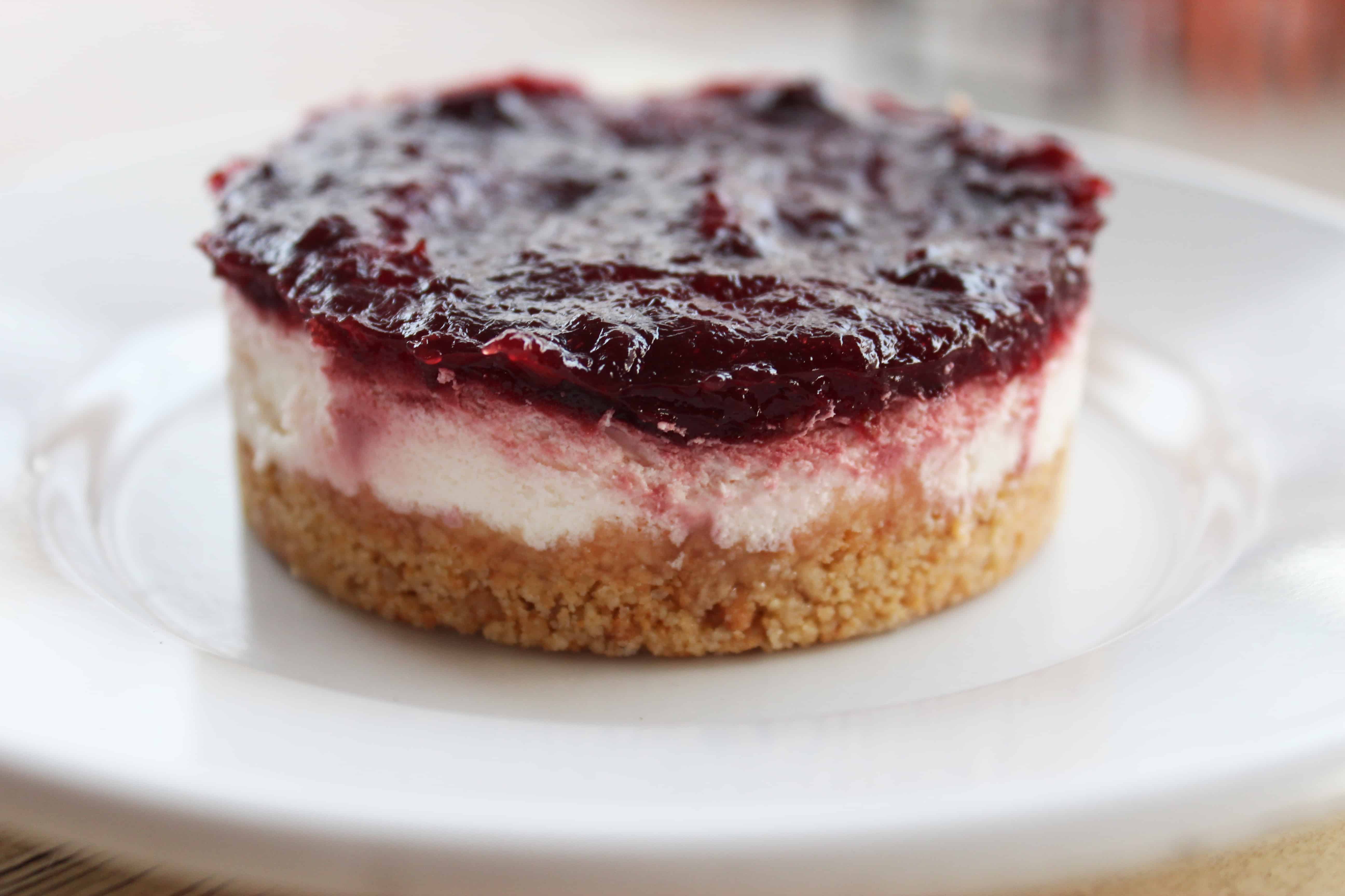 Greek style no bake cheesecake with yogurt