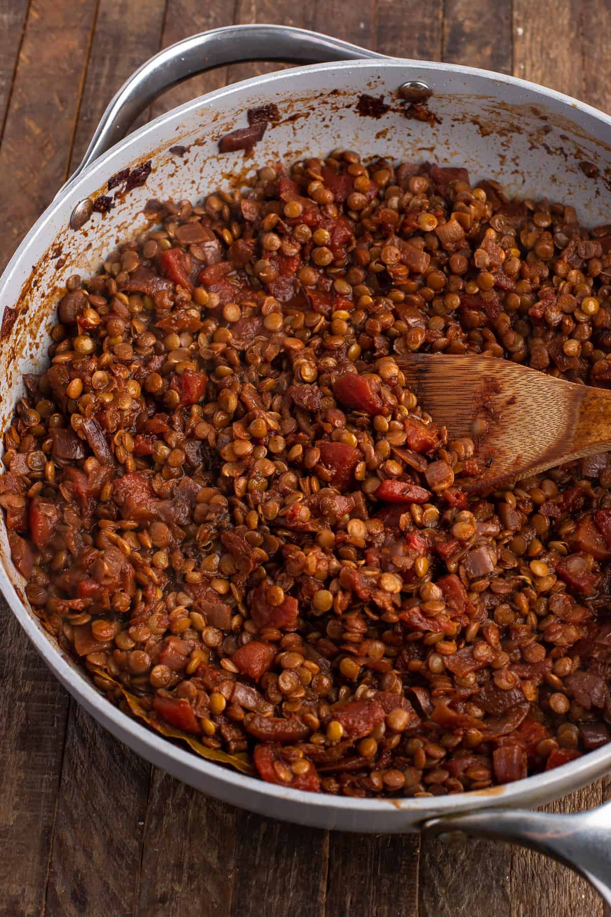 Vegan moussaka with lentils - lentil sauce