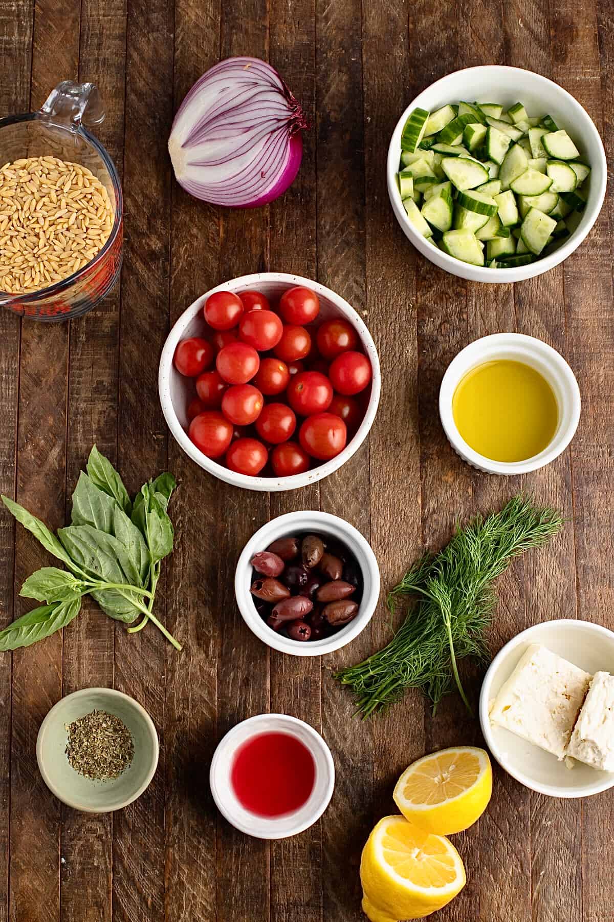 Greek orzo pasta salad ingredients