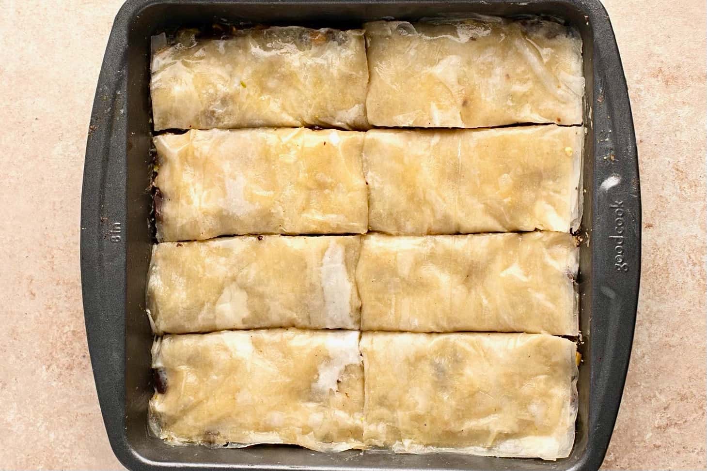 How to cut Chocolate Baklava in pieces