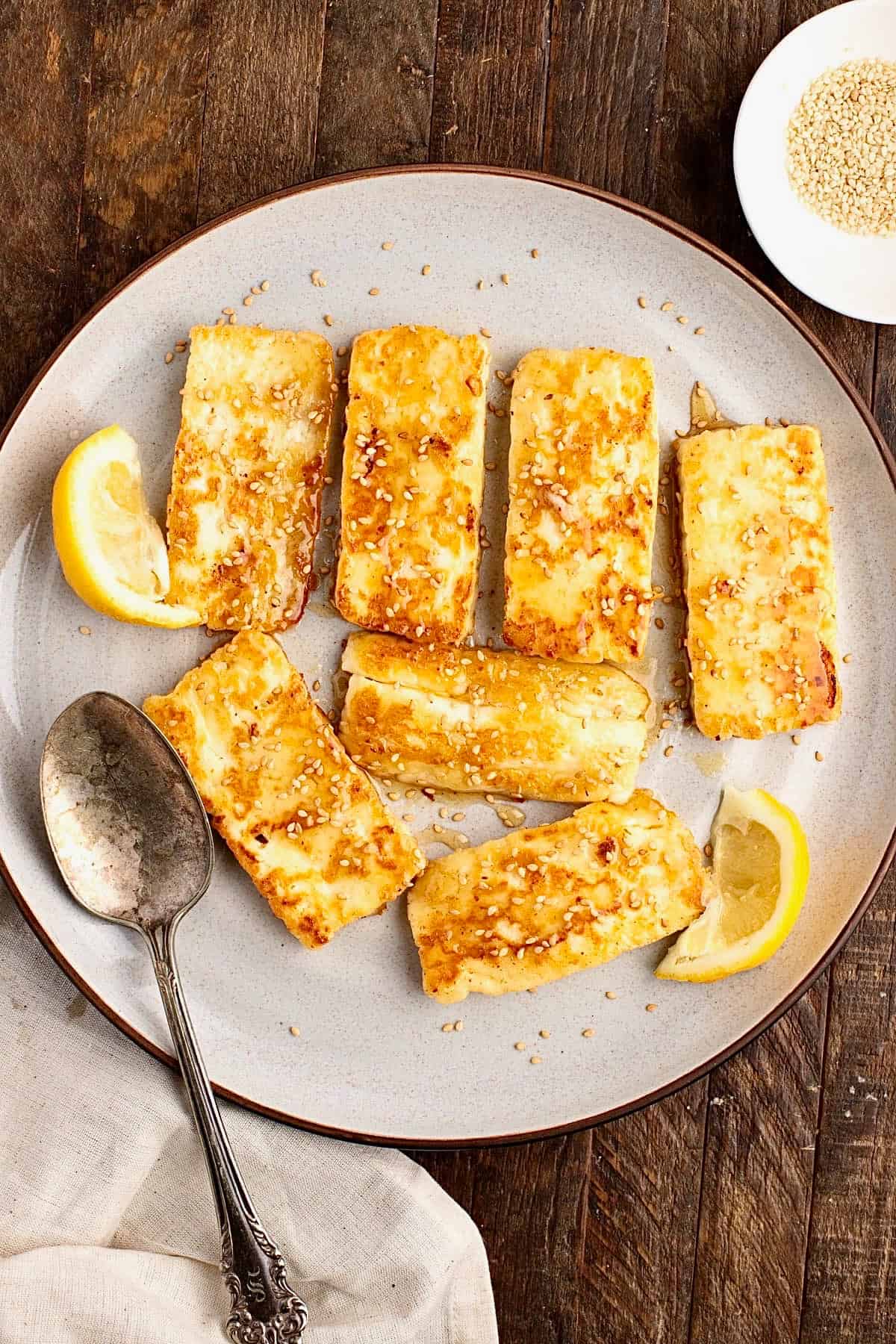Fried Halloumi cheese with honey and sesame